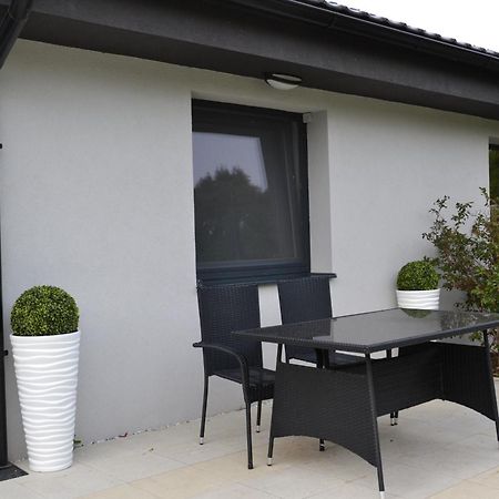 Apartmany U Polanskych Bulhary Bagian luar foto